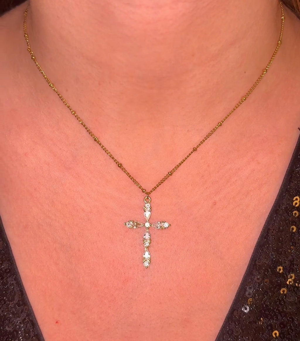 Collier Croix doré